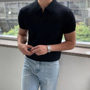 [COMPRE 1, LEVE 2] Polo Ventura™ em Malha Italiana Leve com Gola Minimalista/ Confortável, Sofisticada e Impossível de Ignorar!